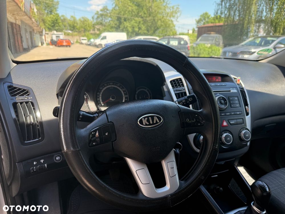 Kia Ceed 1.4 Comfort + - 11