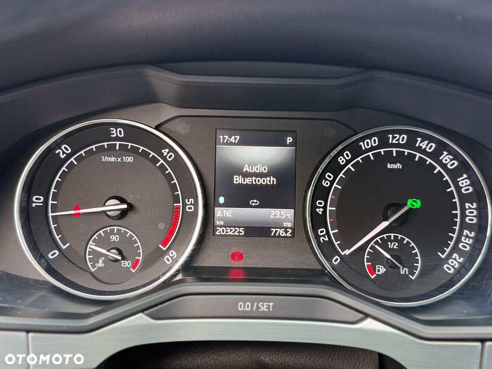 Skoda Superb 2.0 TDI DSG Ambition - 7
