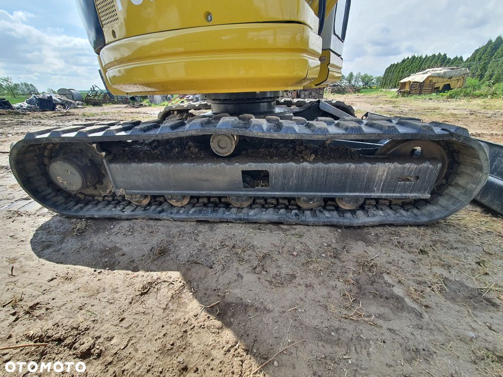 Komatsu pc75uu - 7