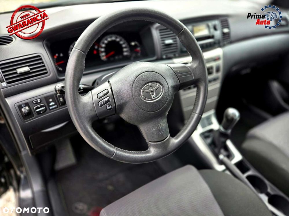 Toyota Corolla - 26