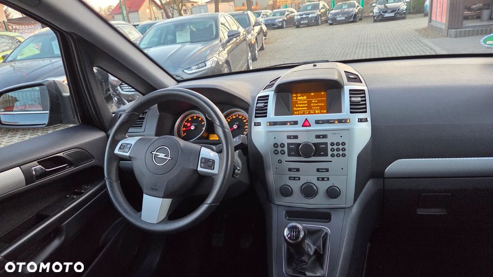Opel Zafira 1.8 Elegance - 26