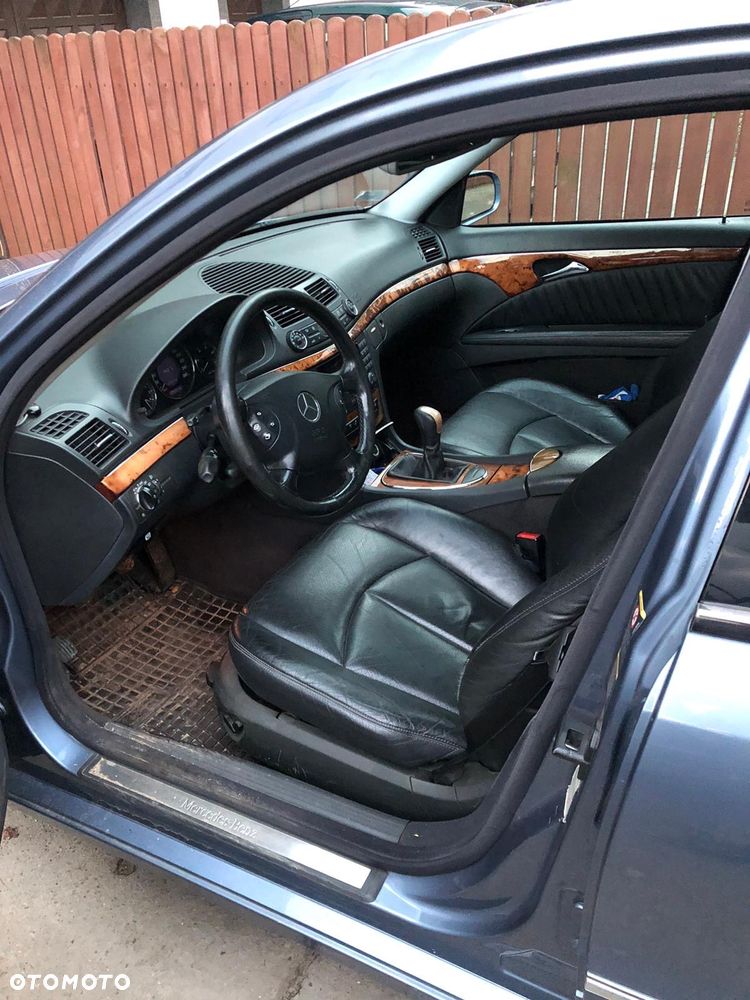 Mercedes-Benz Klasa E 220 CDI T Elegance - 5