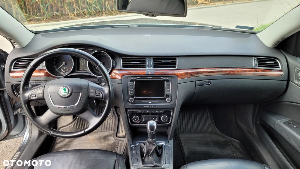 Skoda Superb 2.0 TDI Elegance - 13