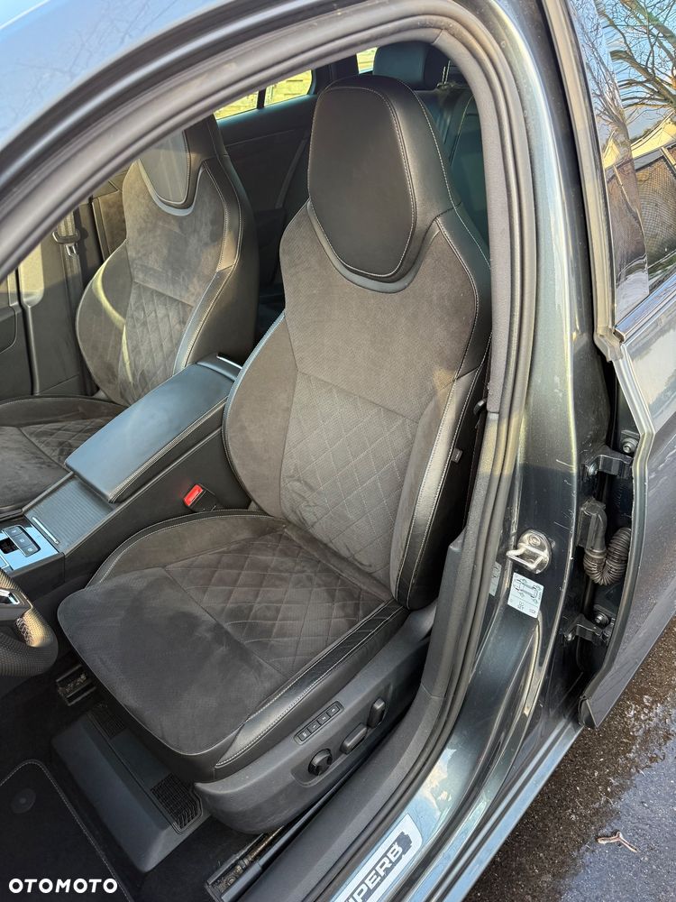 Skoda Superb 2.0 TSI 4x4 DSG Sportline - 6