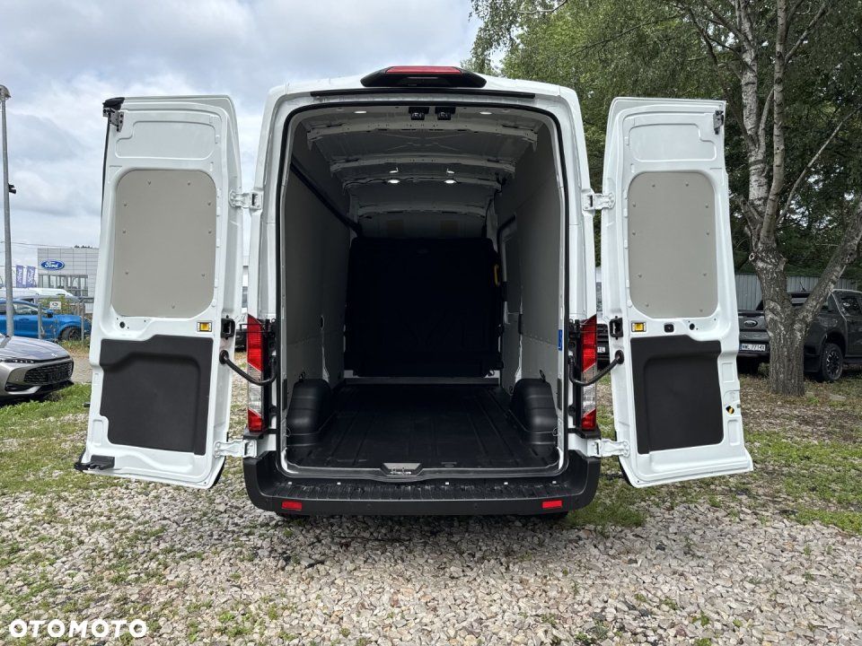 Ford Transit - 19