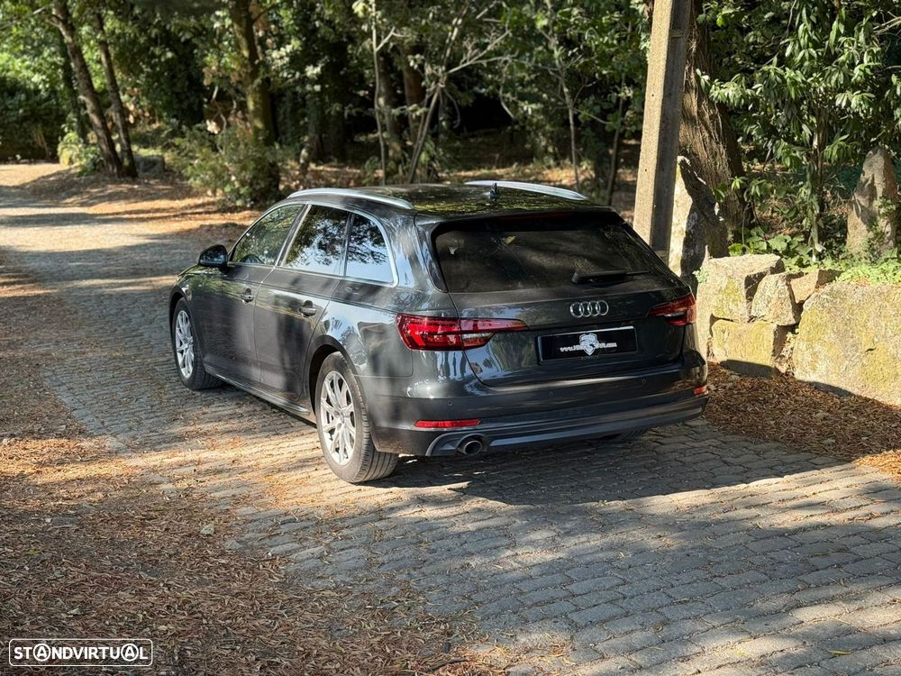 Audi A4 2.0 TDI S-line S tronic - 2