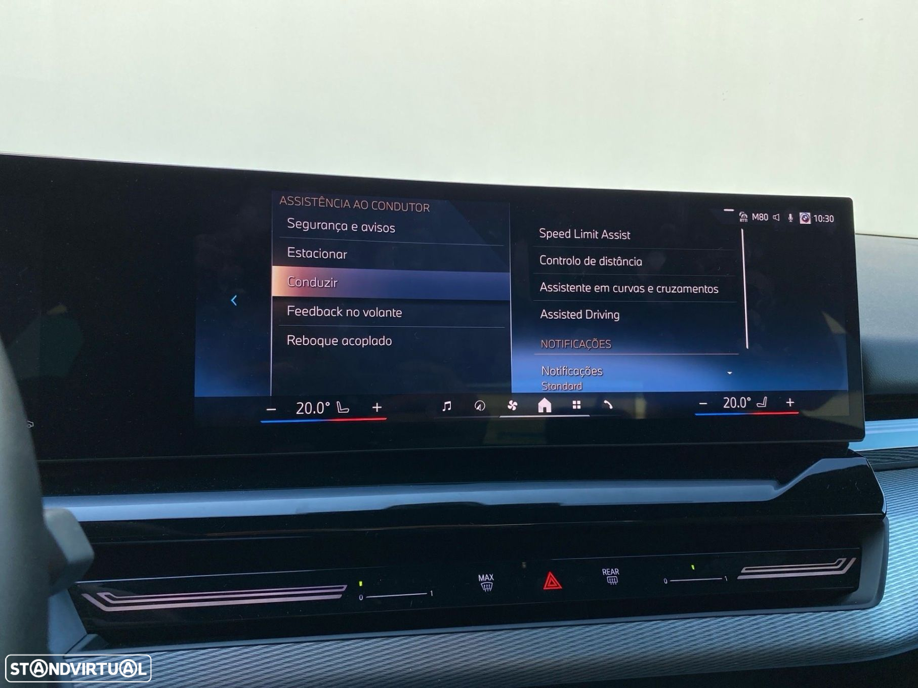 BMW 520 d Pack Desportivo M Pro - 13
