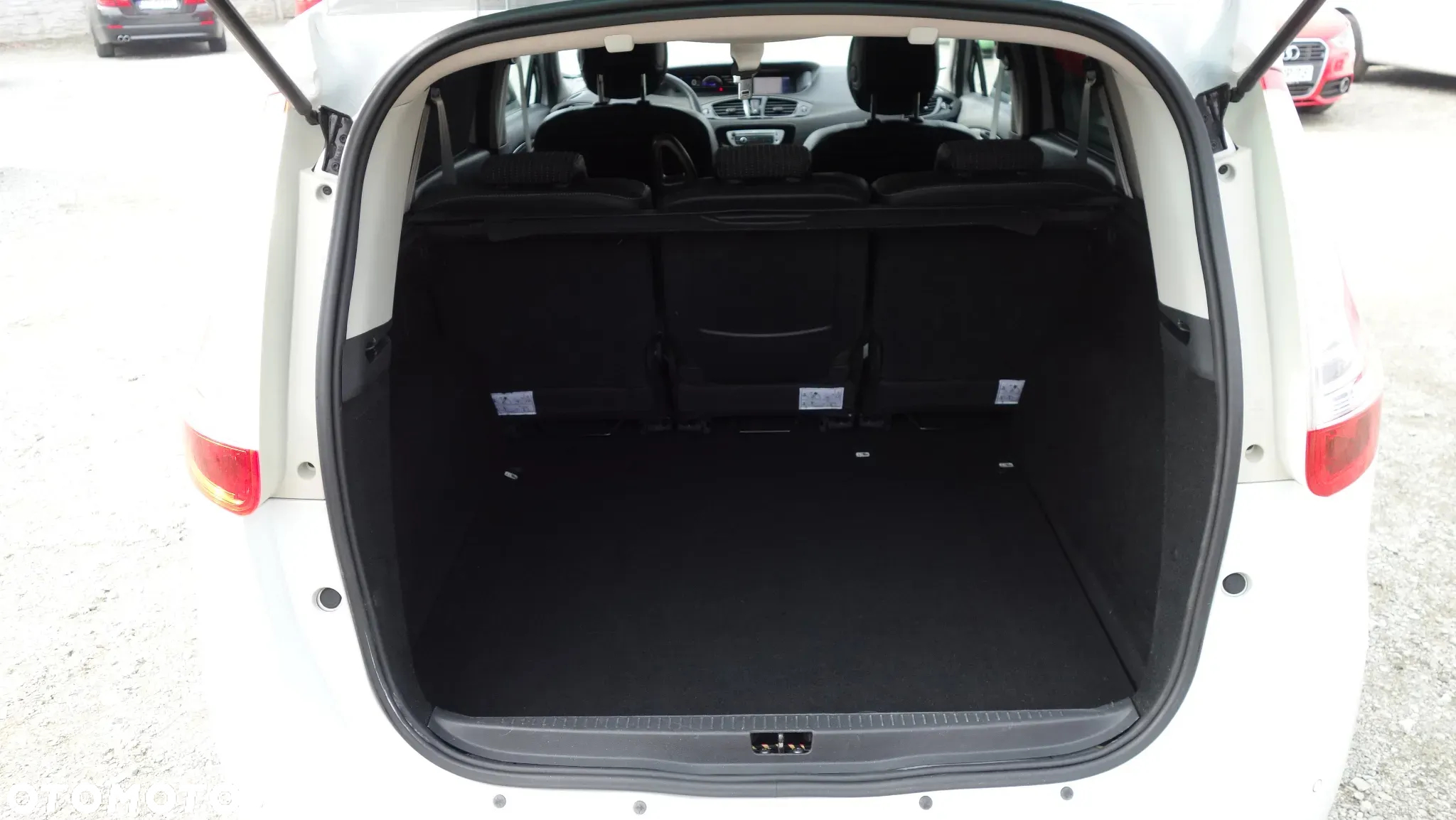 Renault Grand Scenic Gr 1.6 dCi Energy Bose Edition S&S - 30