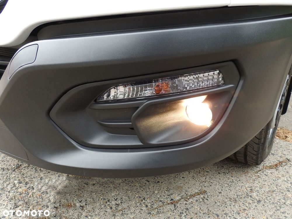 Iveco DAILY 35S18 NOWY PLANDEKA WEBASTO KLIMATYZACJA TEMPOMAT ASO  180KM - 21