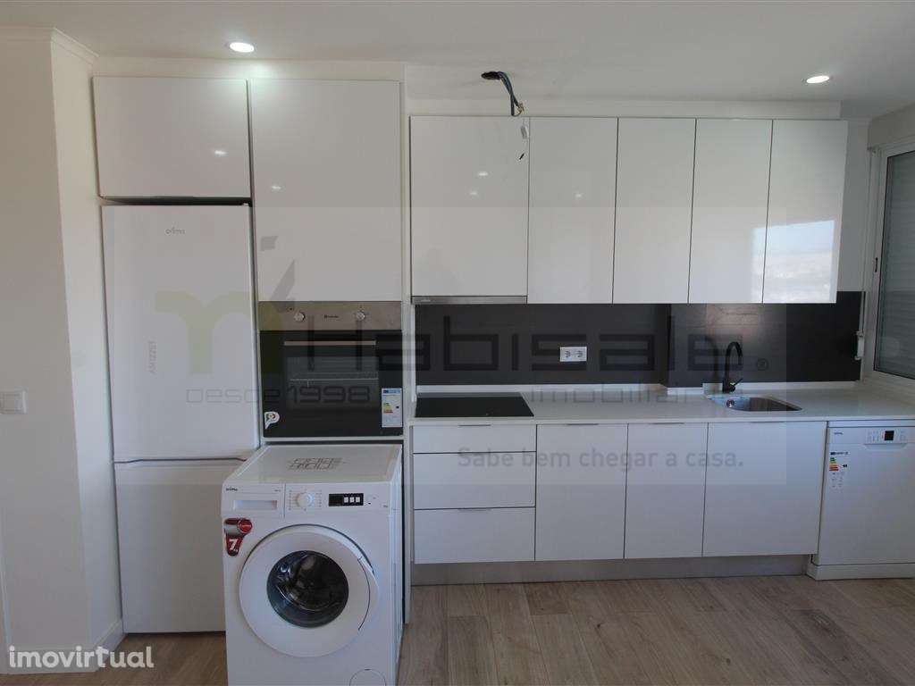 Apartamento T4 na Damaia totalmente remodelado - Grande imagem: 4/20