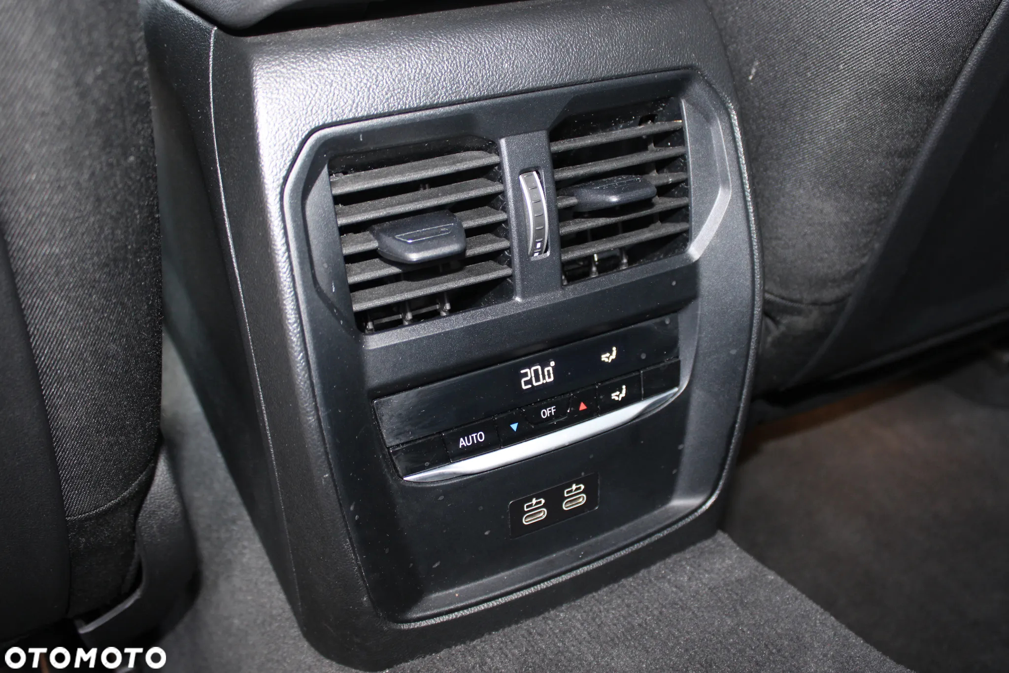 BMW Seria 3 318i - 22