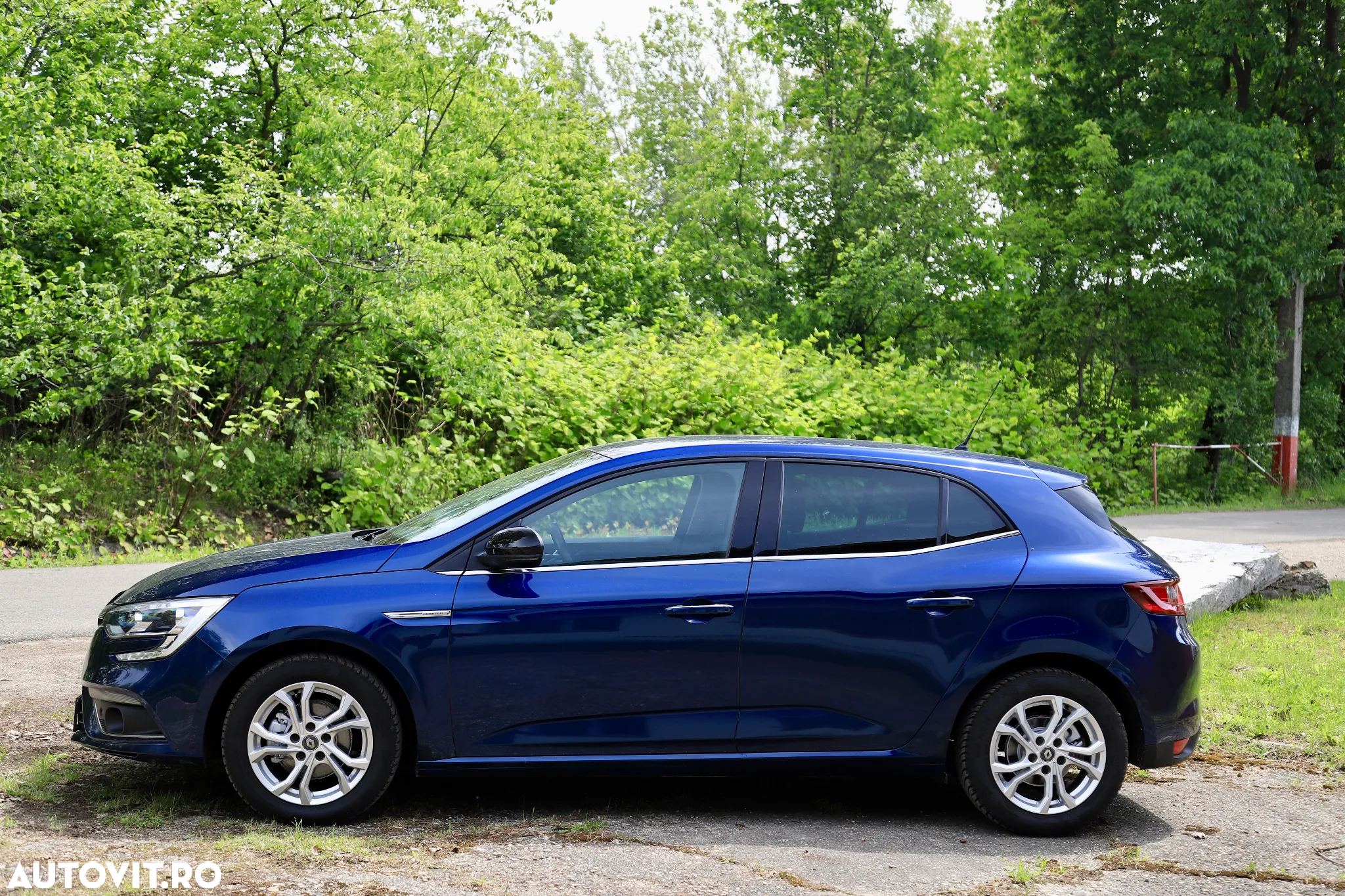 Renault Megane TCe 140 GPF LIMITED - 7