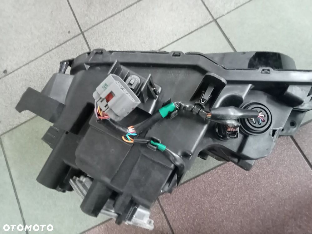 lampa prawa przód mazda cx30 dgj151030 - 7