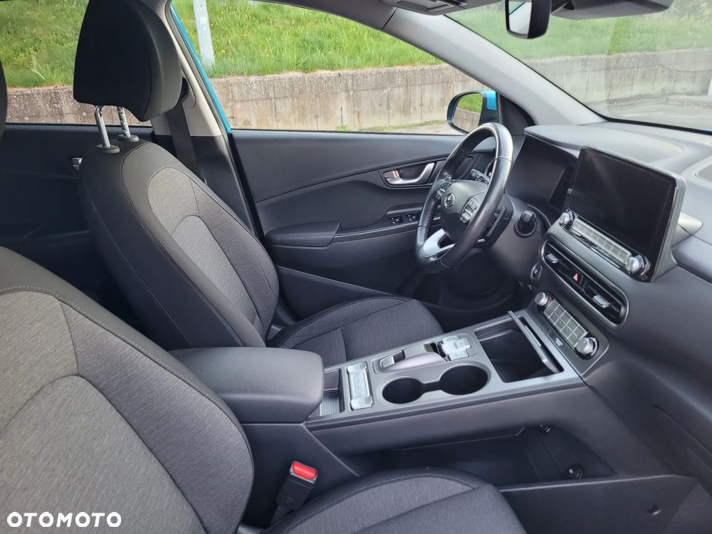 Hyundai Kona - 13