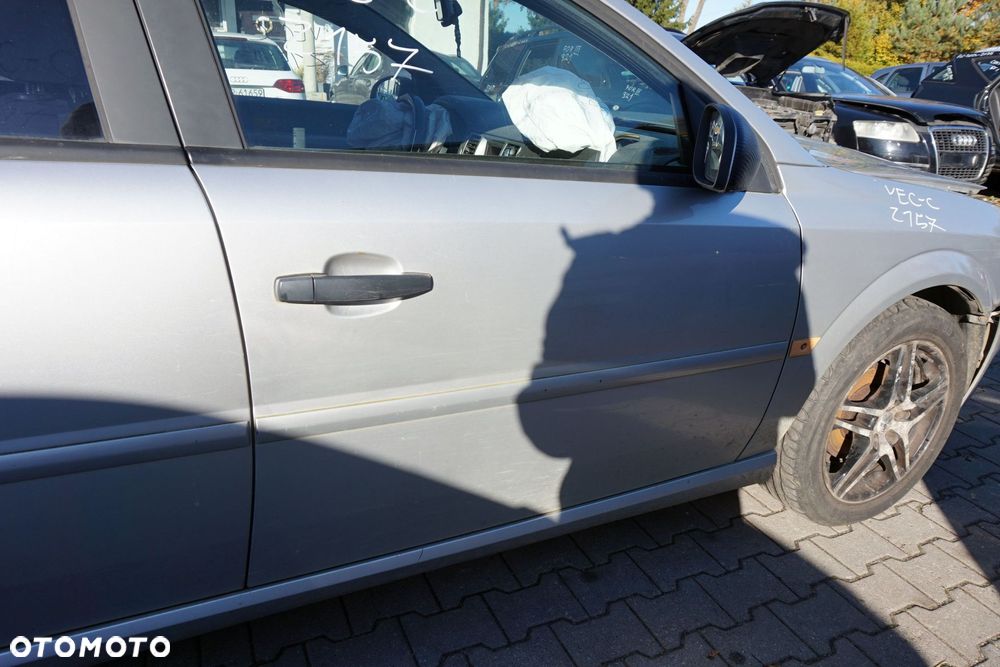 DRZWI PRZEDNIE PRAWE VECTRA C LIFT LB LIFTBACK Z157  SREBRNY OPEL 2005-2008 - 2