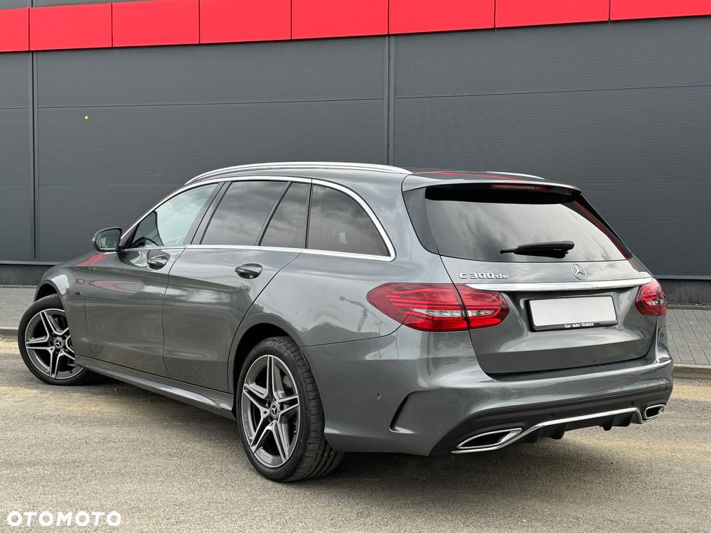 Mercedes-Benz Klasa C 300 de 9G-TRONIC - 4