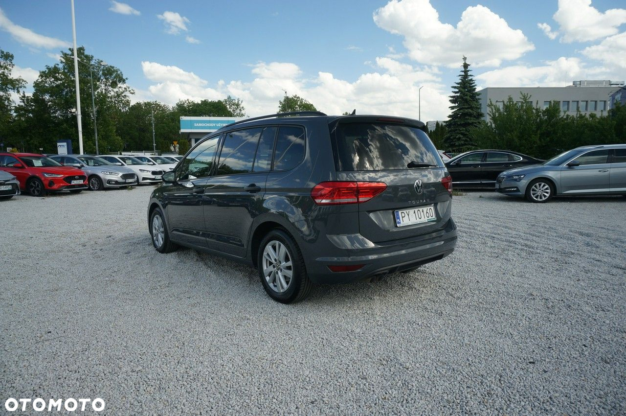 Volkswagen Touran - 9