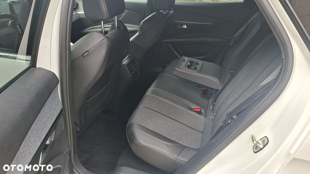 Peugeot 3008 - 17