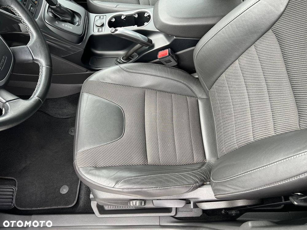Ford Kuga 2.0 TDCi 4WD Titanium - 16
