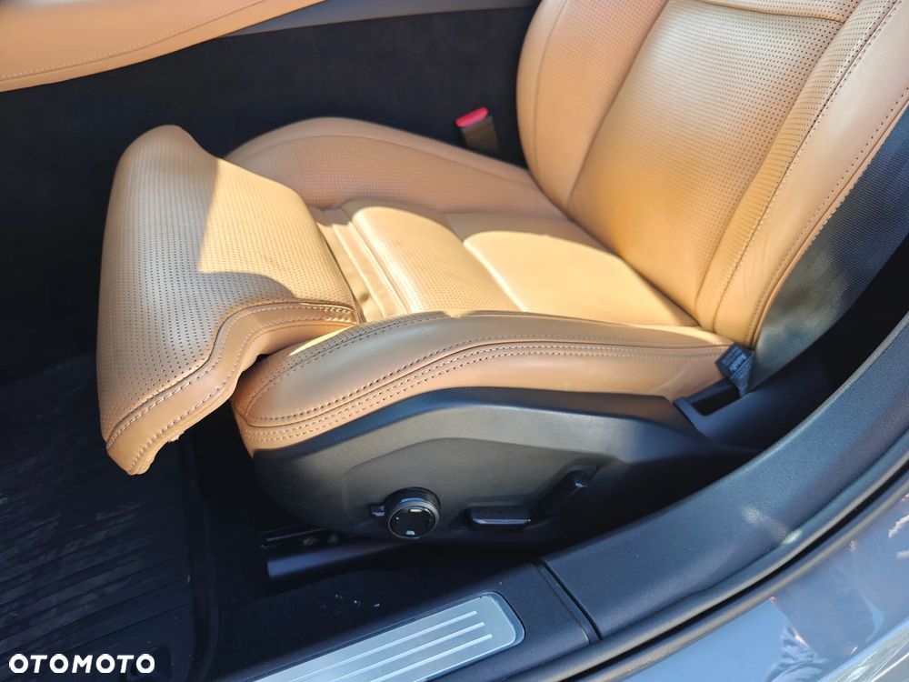 Volvo V90 Cross Country T6 AWD - 18