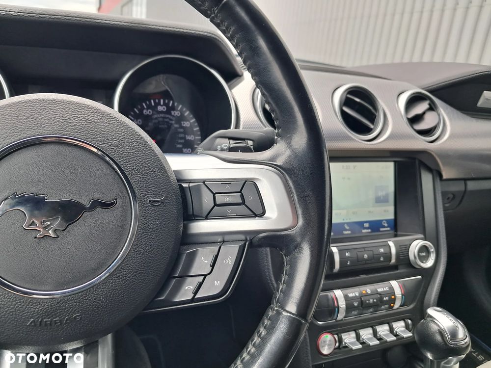 Ford Mustang - 22