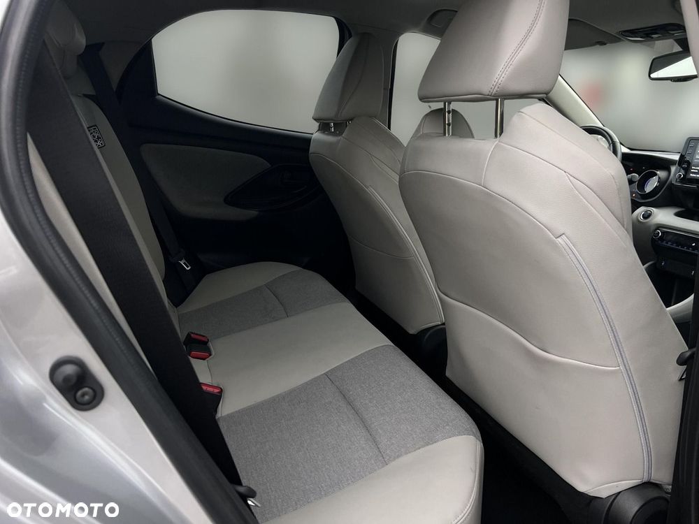 Toyota Yaris 1.5 Executive - 16