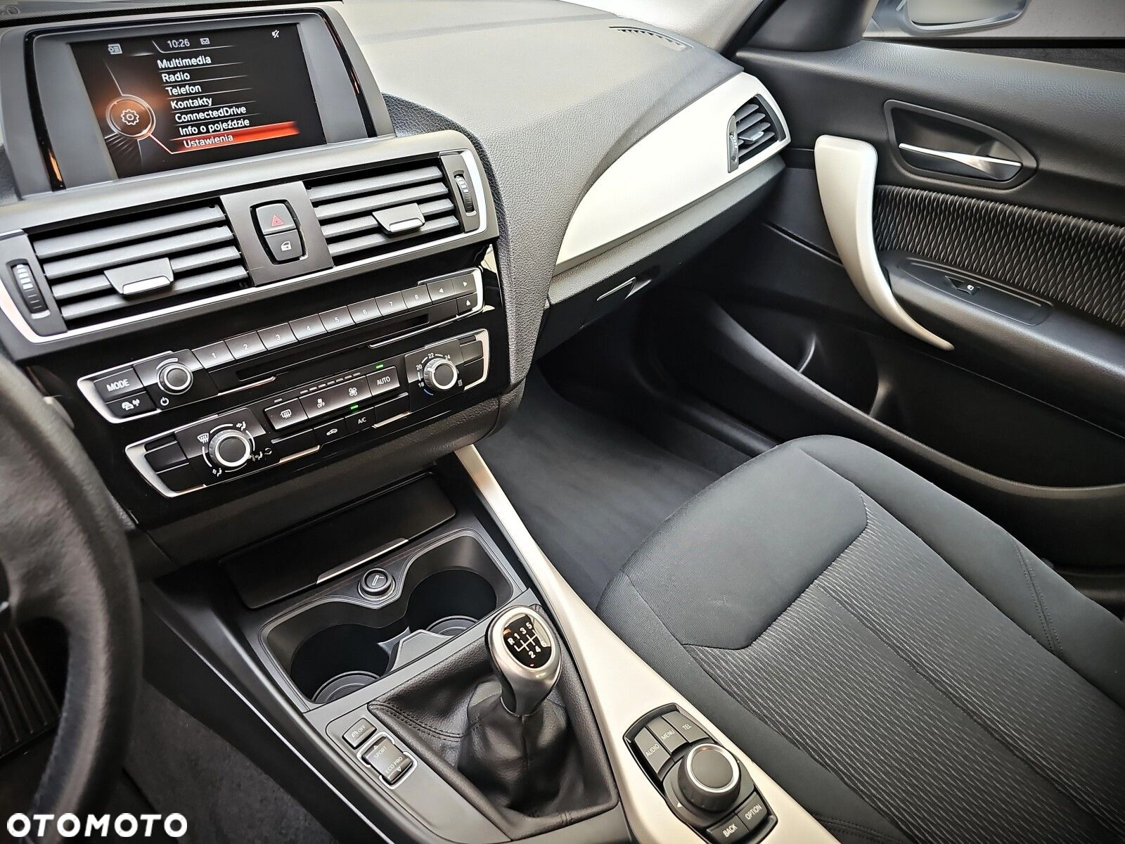 BMW Seria 1 - 17
