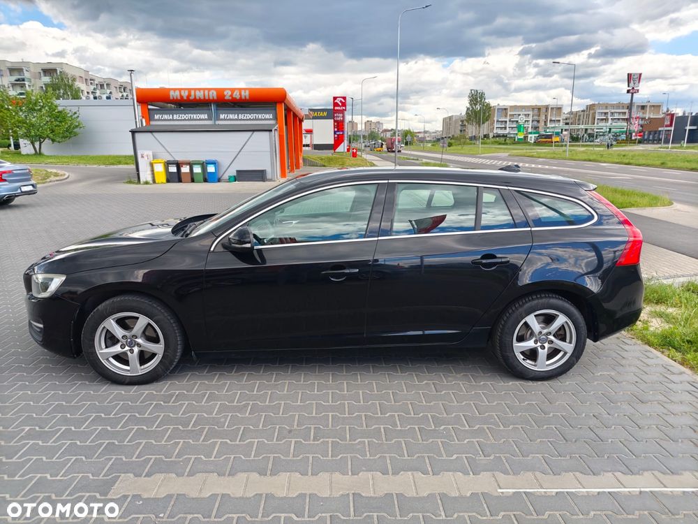 Volvo V60 D3 Drive-E Dynamic Edition (Momentum) - 12