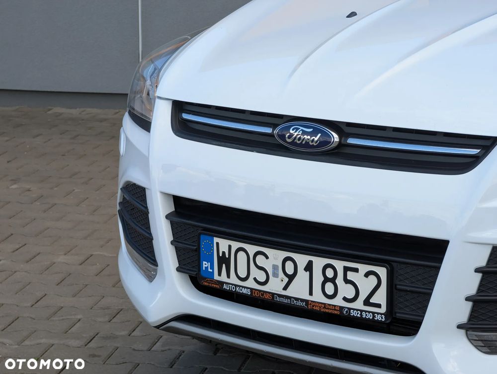 Ford Kuga 1.6 EcoBoost 2x4 Titanium - 9