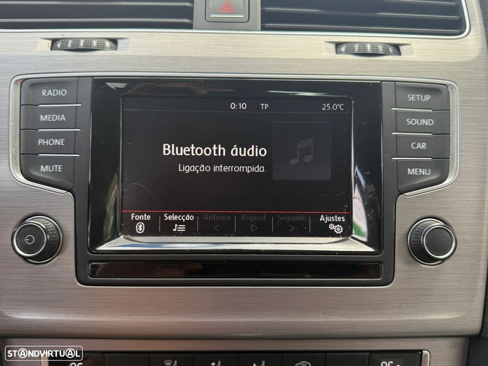 VW Golf Variant 1.6 TDi Confortline DSG - 33