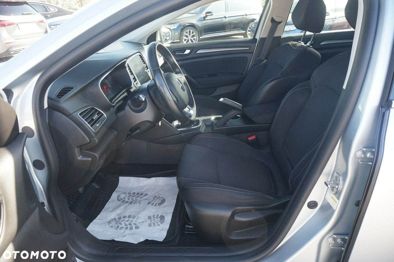 Renault Megane 1.3 TCe FAP Zen - 21
