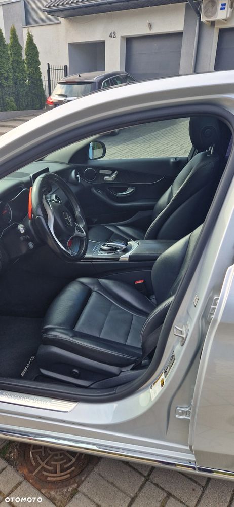 Mercedes-Benz Klasa C 300 7G-TRONIC - 16