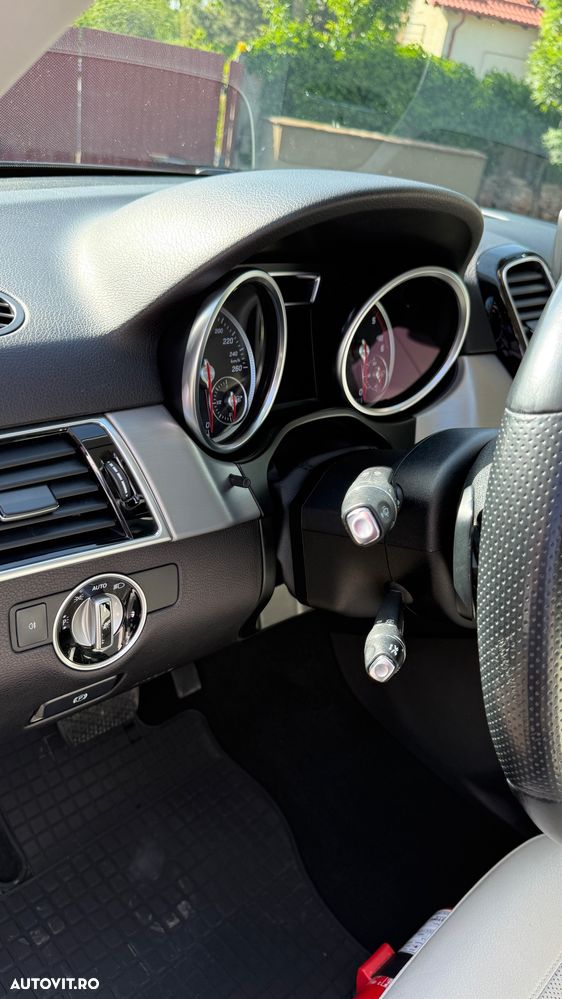 Mercedes-Benz GLE - 11