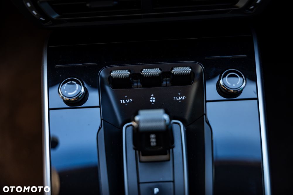 Porsche 911 Turbo S - 38