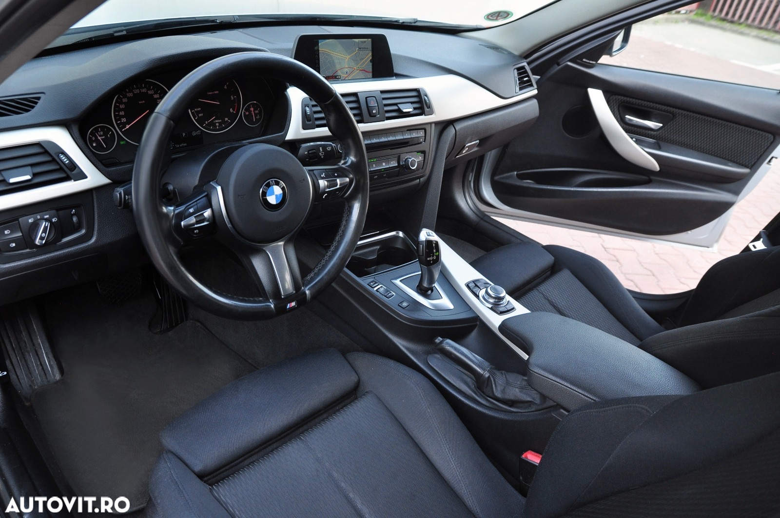 BMW Seria 3 318d Touring Aut. Blue Performance Sport Line - 3