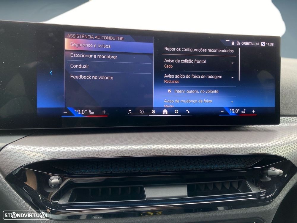 BMW i4 eDrive40 Pack Desportivo M Pro — fotografia 11