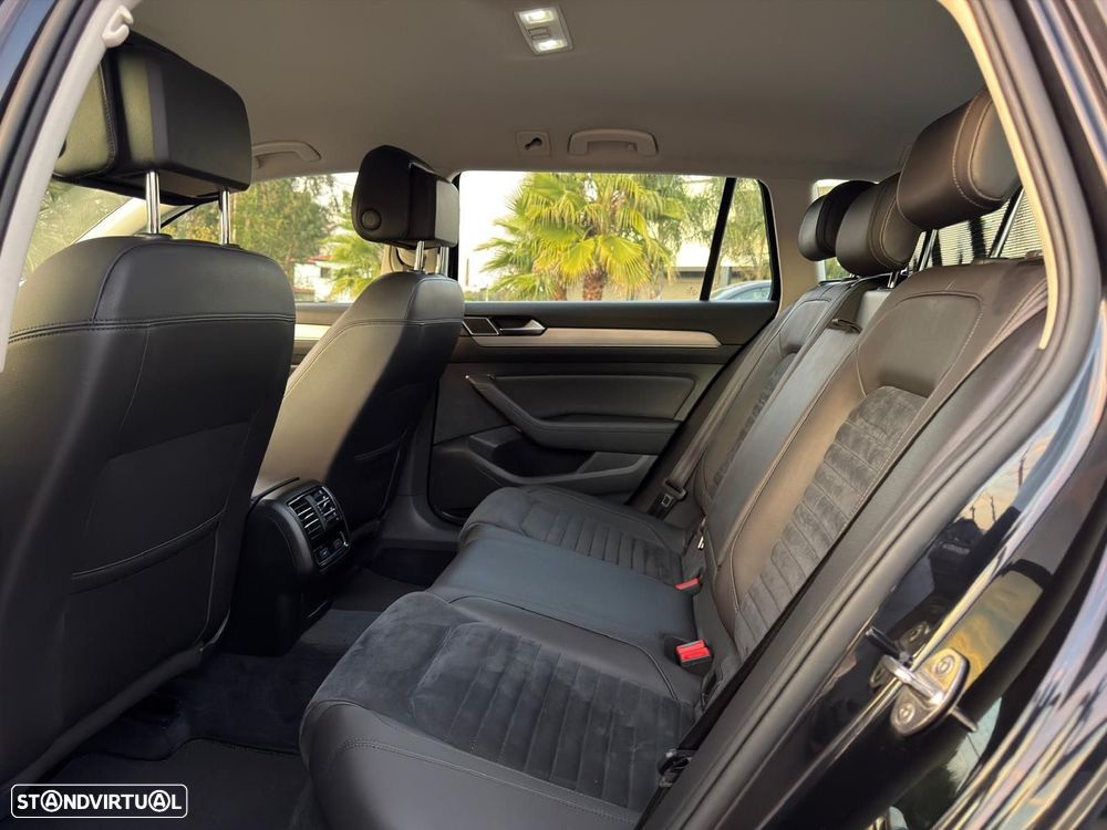 VW Passat Variant 2.0 TDi Highline - 17
