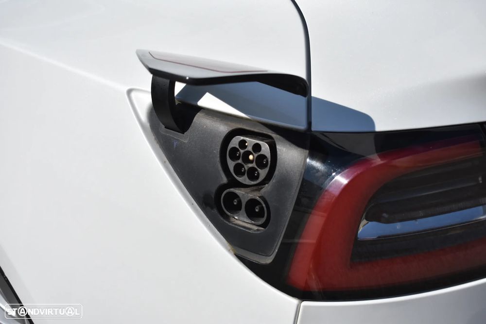 Tesla Model 3 Standard RWD Plus - 20