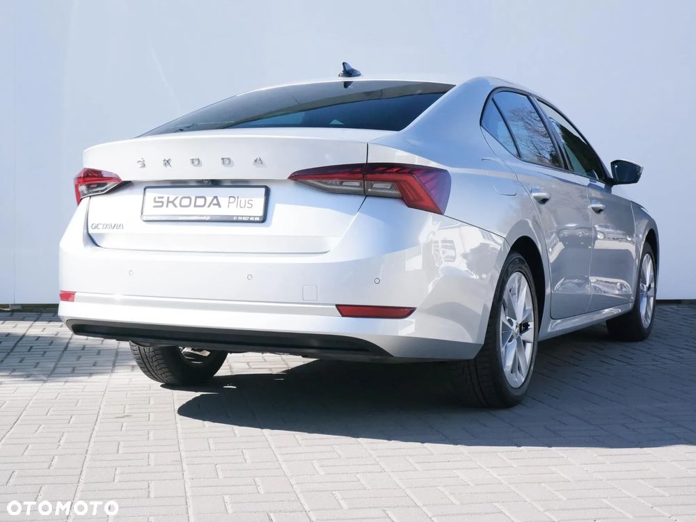 Skoda Octavia 1.5 TSI ACT Ambition - 6
