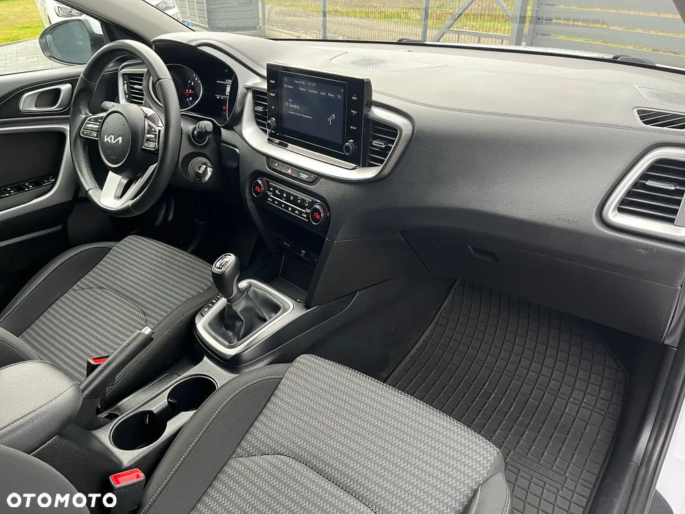 Kia Ceed 1.5 T-GDI L Business Line - 4
