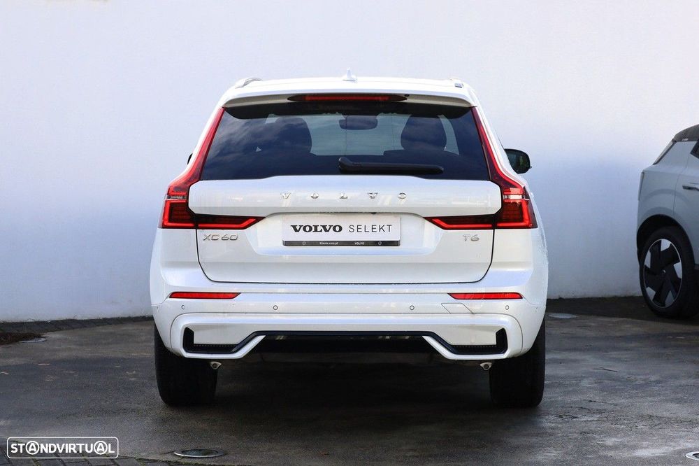 Volvo XC 60 2.0 T6 PHEV Plus Dark - 5