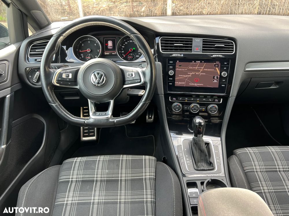 Volkswagen Golf GTD 2.0 TDI SCR DSG - 7