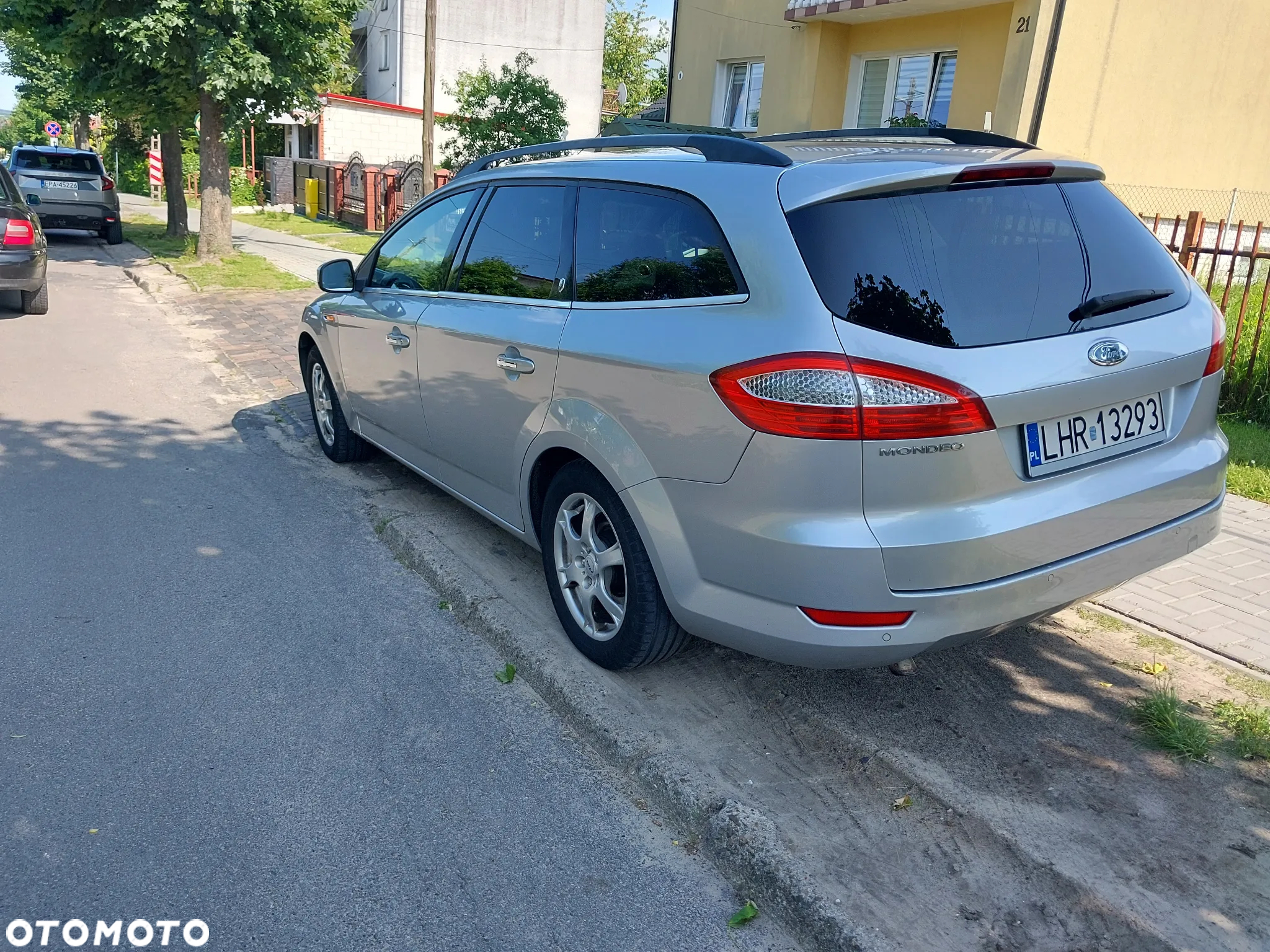 Ford Mondeo 2.0 TDCi Ghia - 10
