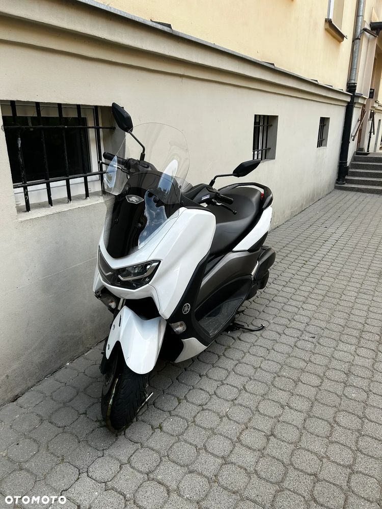 Yamaha NMAX - 1