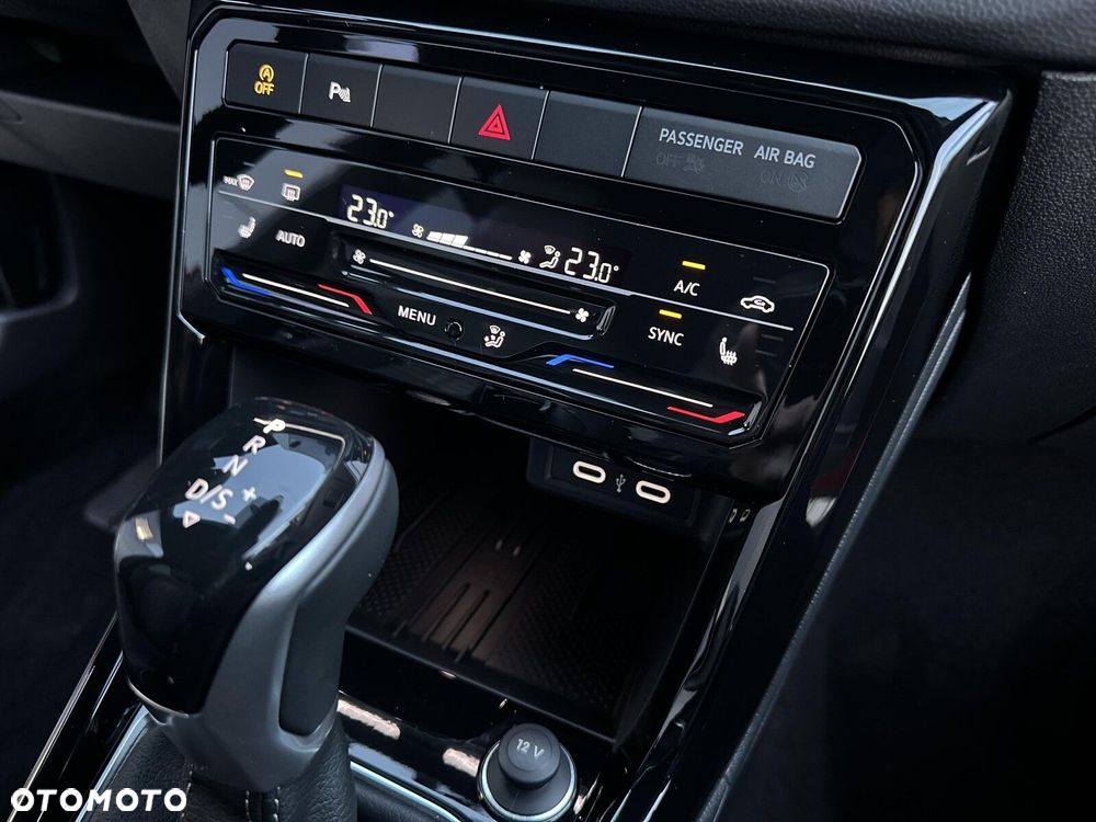 Volkswagen T-Cross - 29