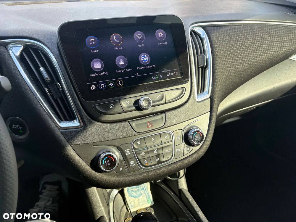 Chevrolet Malibu - 12
