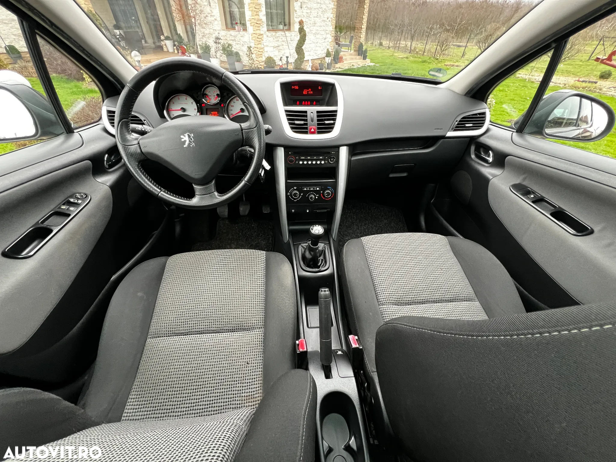 Peugeot 207 1.6E Sport - 26