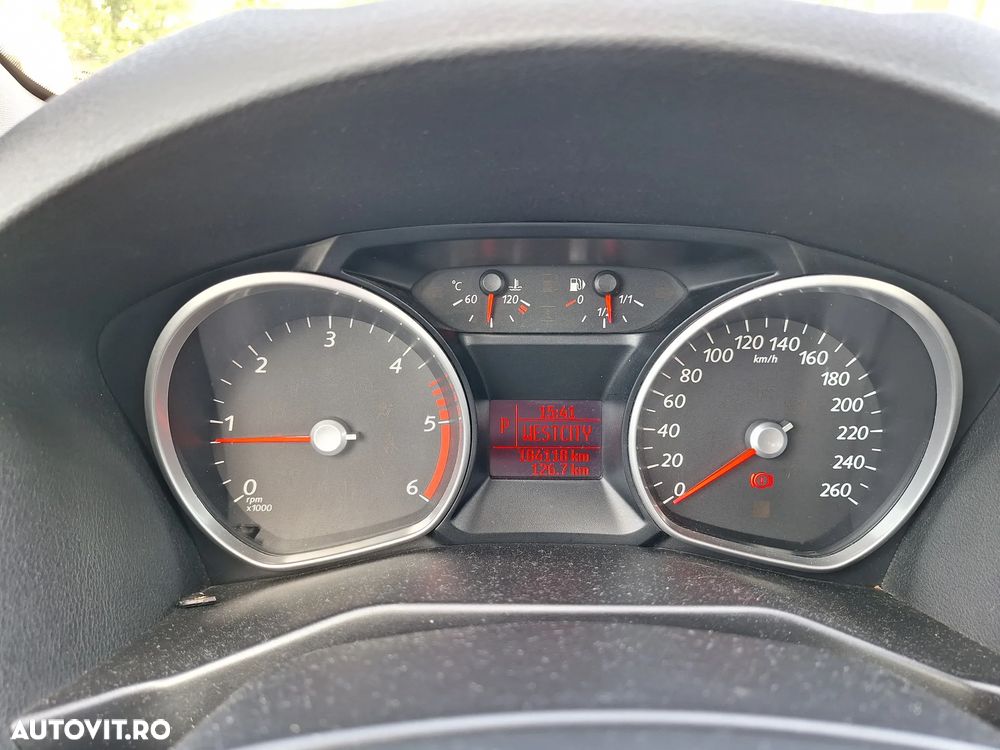 Ford Mondeo - 12