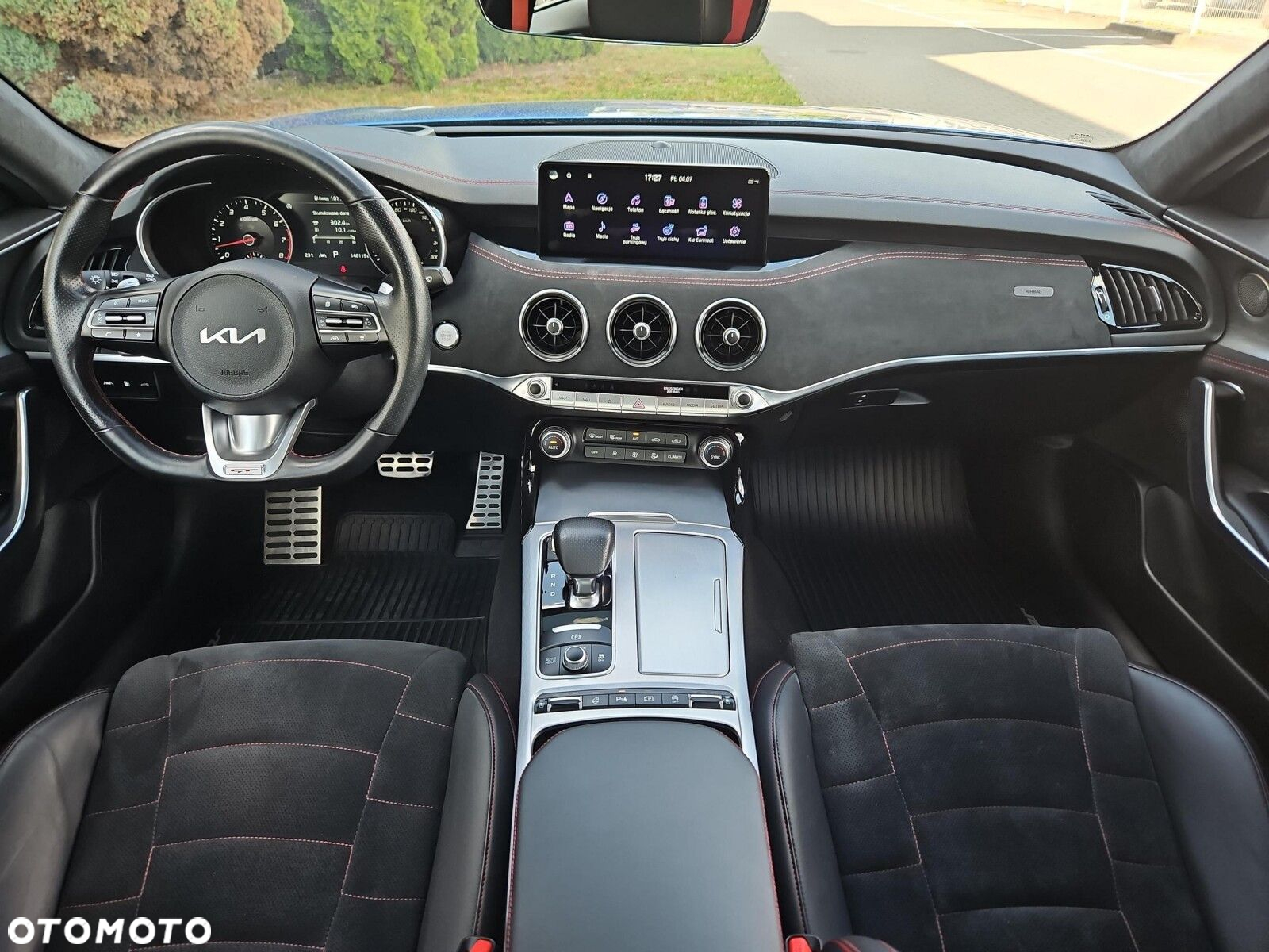 Kia Stinger - 23