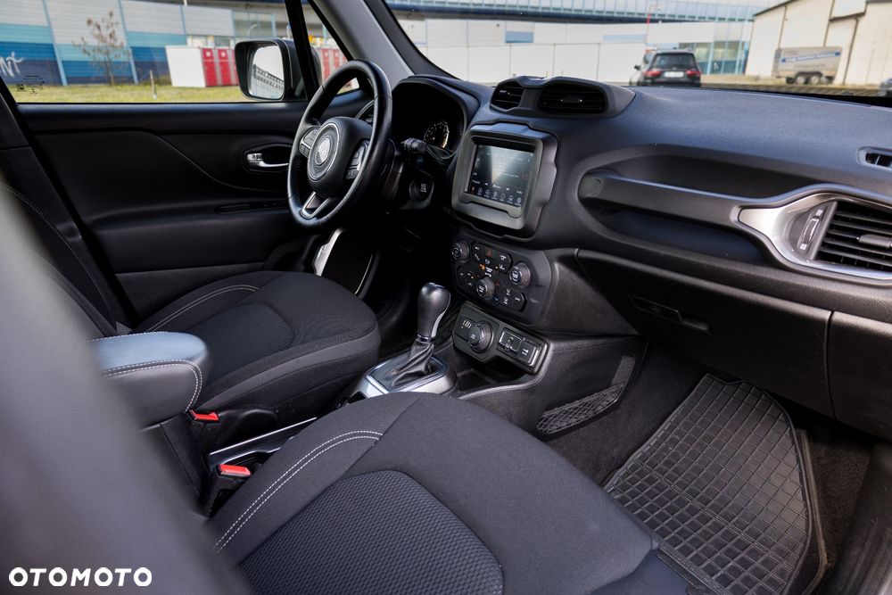 Jeep Renegade 1.3 GSE T4 Turbo Limited 4x4 S&S - 8